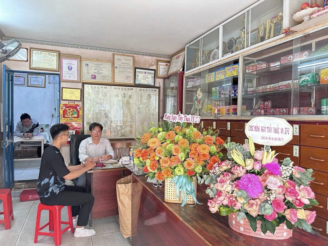 pham ngoc khanh